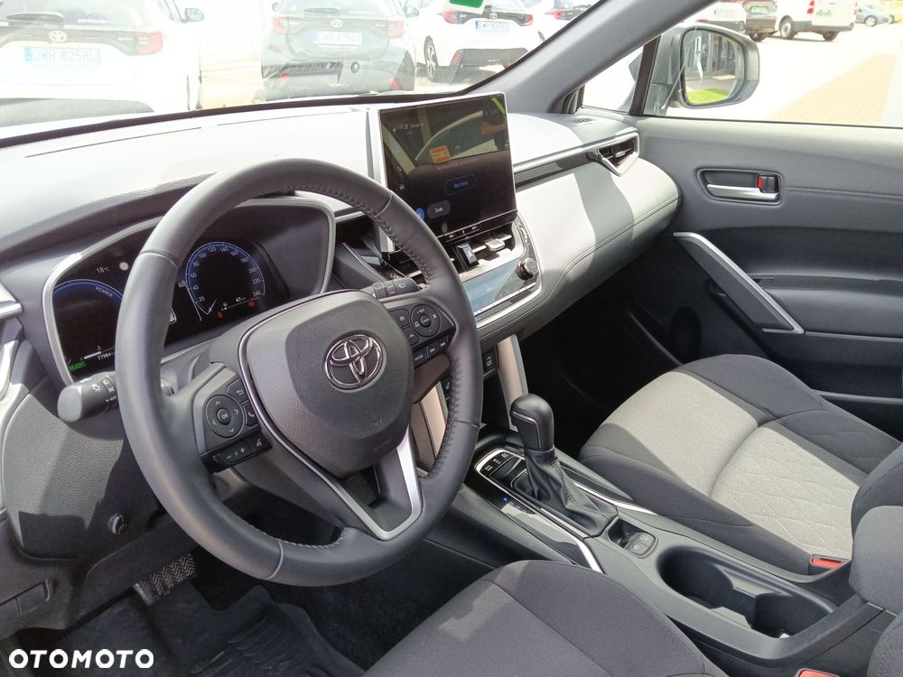 Toyota Corolla Cross - 15