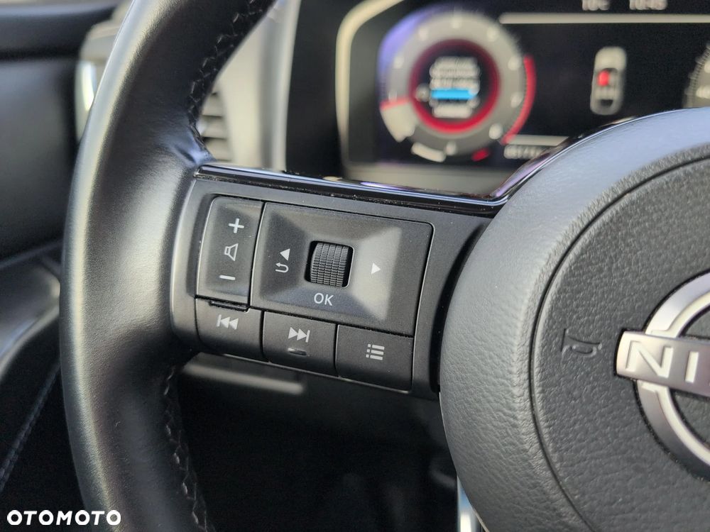 Nissan Qashqai 1.3 DIG-T N-Connecta - 20