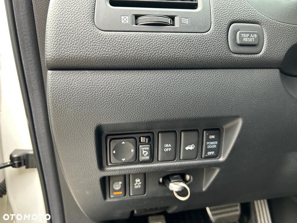 Infiniti QX70 3.7 AWD Design - 12