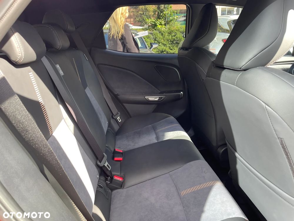 Lexus LBX 1.5 Hybrid Cool - 7