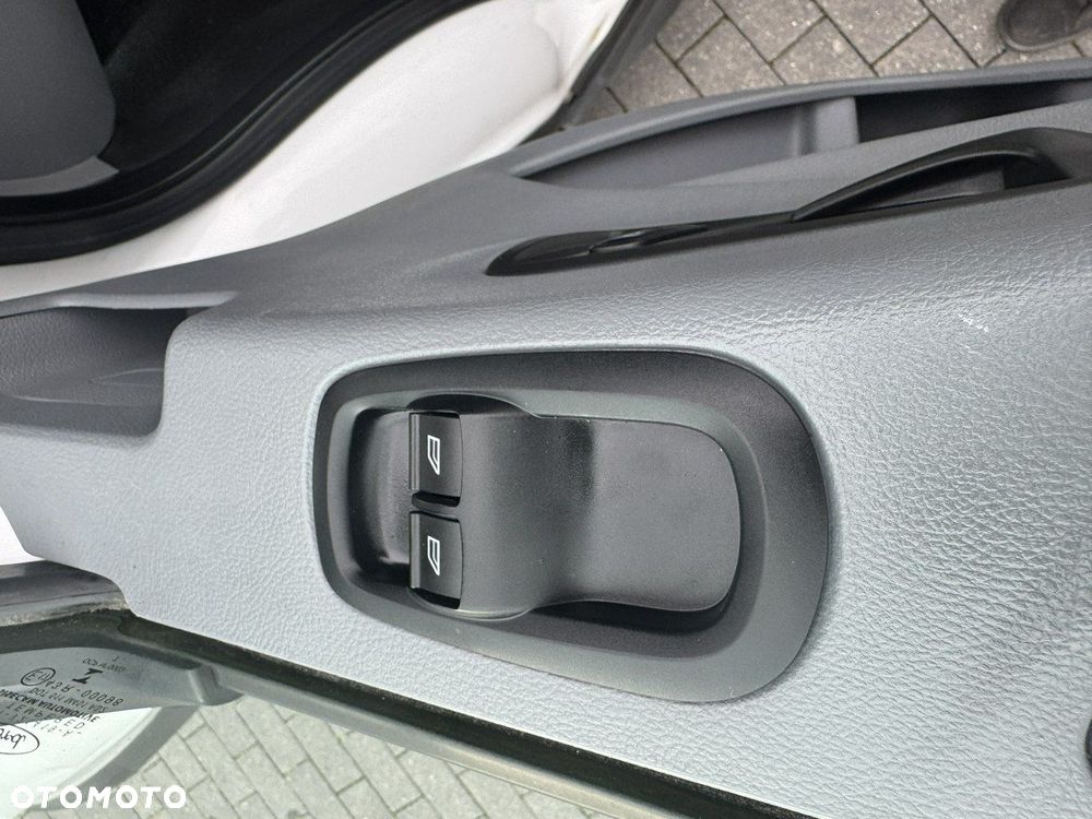 Ford Transit - 17