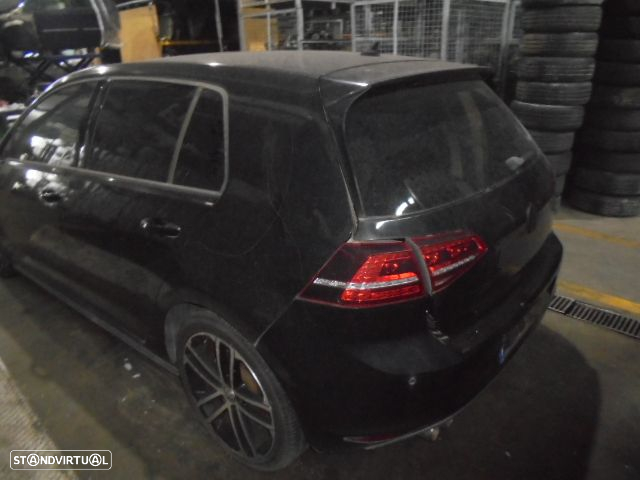 Carro MOT: CUNA CXVEL:RDT  VW GOLF 7 2013 2.0TDI 184CV 5P PRETO DIESEL - 11