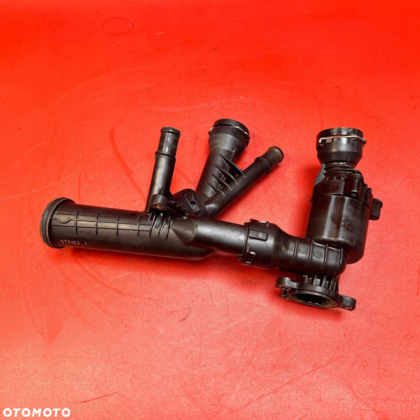 Obudowa termostatu VW Seat Audi 2.0 TDI CRL 2016r 04L12111H 04L121026Q - 2