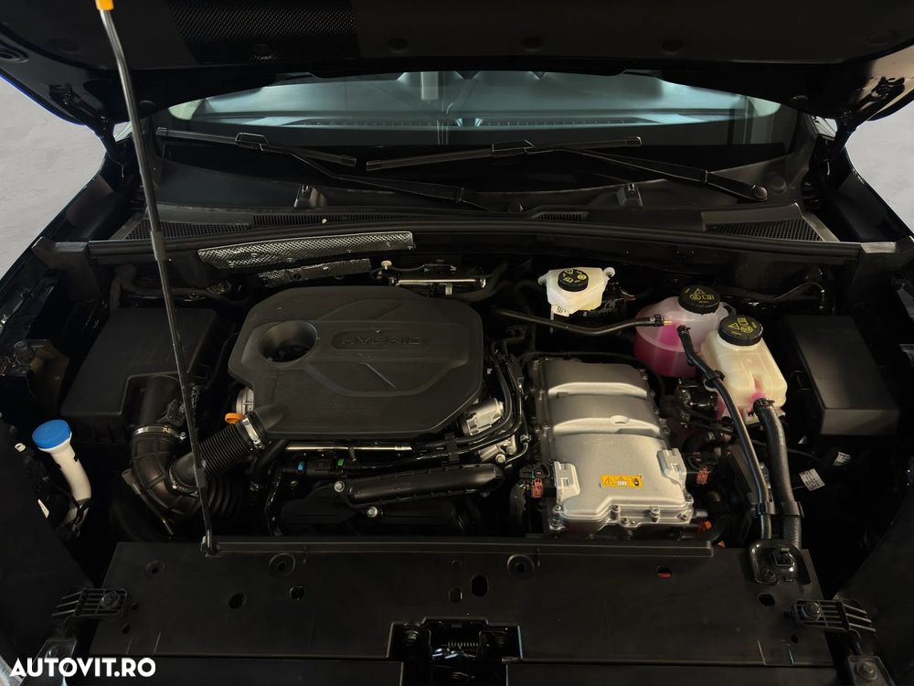 MG ZS HEV 1.5 GSI AT Exclusive+ - 19