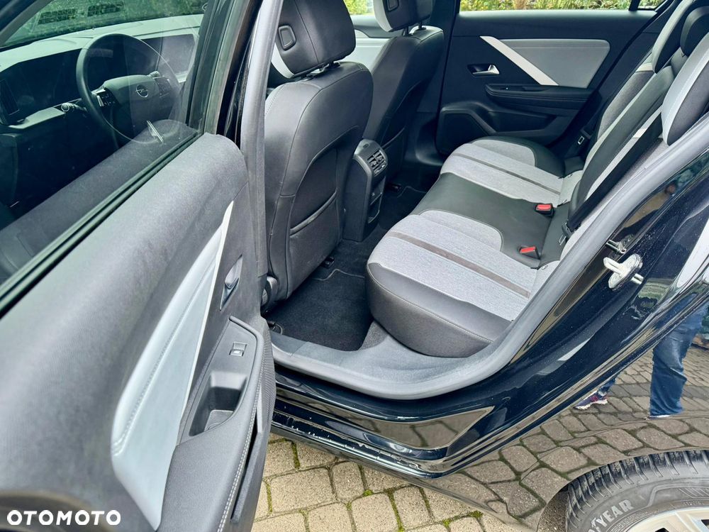 Opel Astra 1.5 D Automatik Elegance - 15