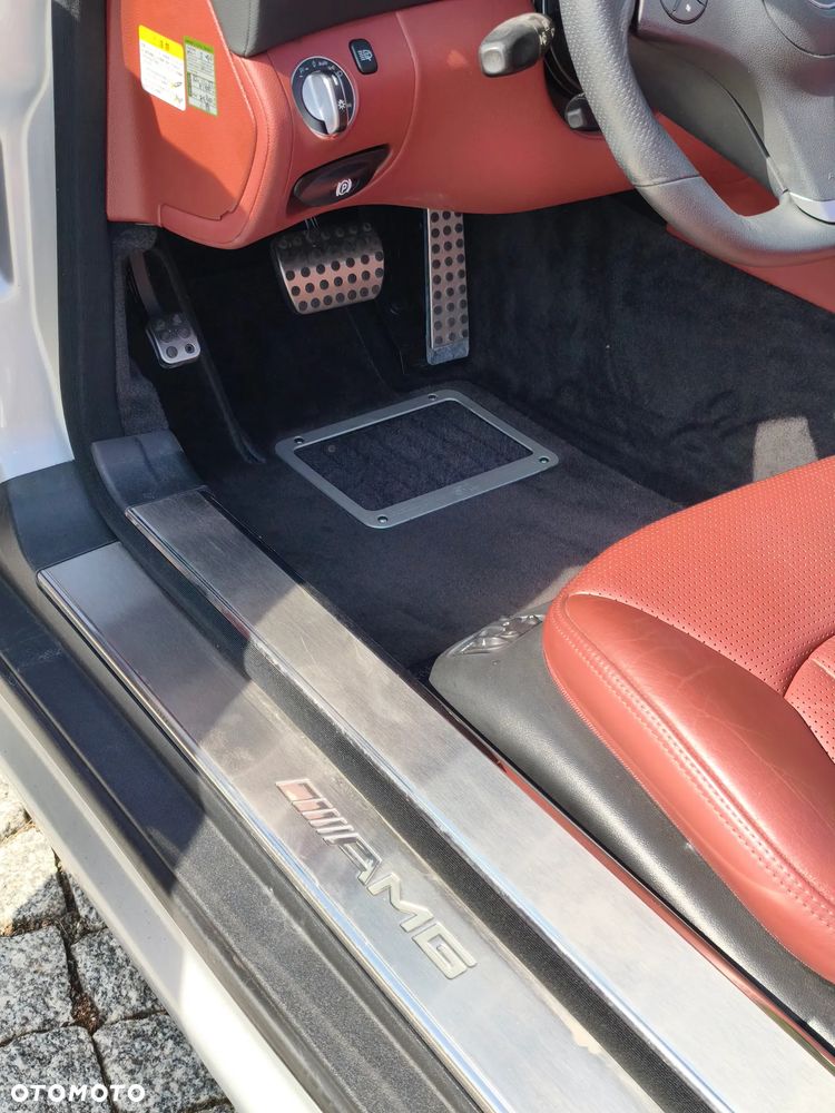 Mercedes-Benz SL 63 AMG SPEEDSHIFT MCT - 32