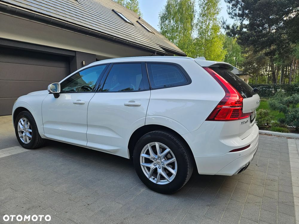 Volvo XC 60 D4 Momentum Pro - 17