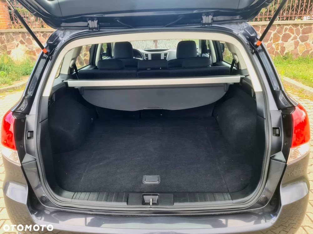 Subaru Legacy 2.0i Active - 32