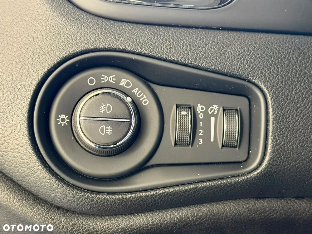 Jeep Renegade 1.3 GSE T4 Turbo PHEV 4xe Limited S&S - 32