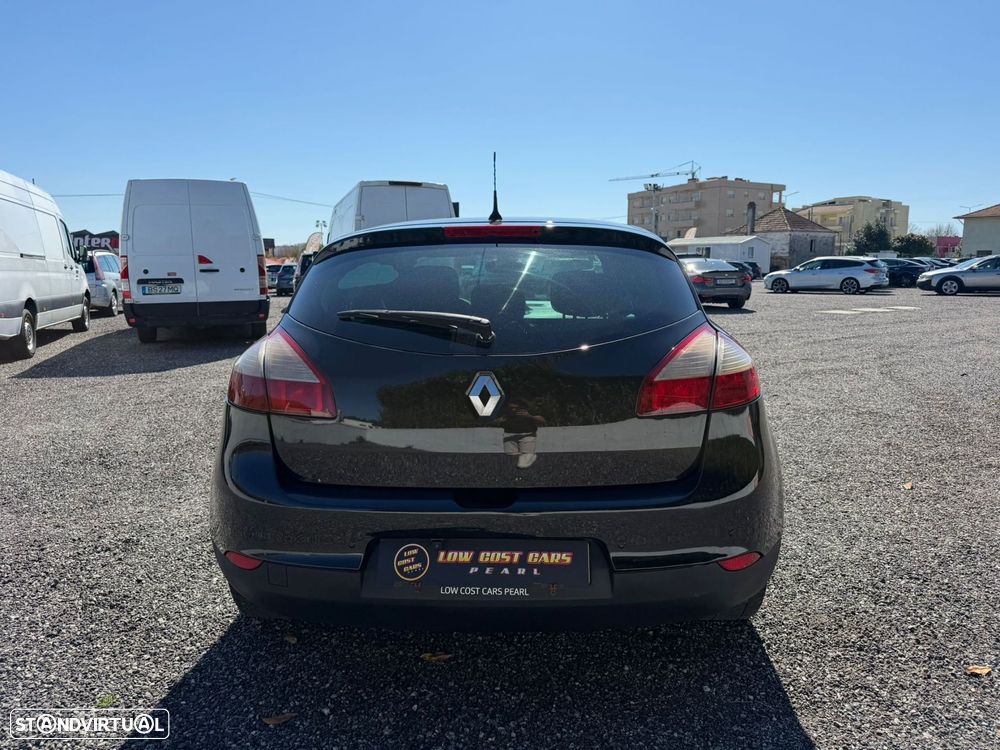 Renault Mégane 1.5 dCi Dynamique - 9