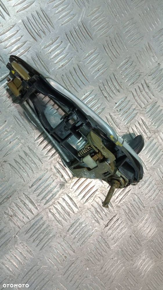 KLAMKA ZEWNĘTRZNA LEWY PRZÓD BMW E46 - 2