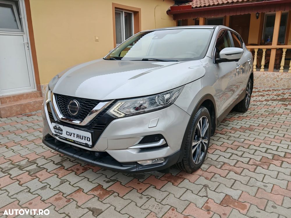 Nissan Qashqai 1.2 DIG-T N-Connecta - 1