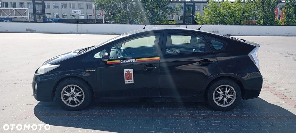 Toyota Prius 1.8 HSD Prestige - 2