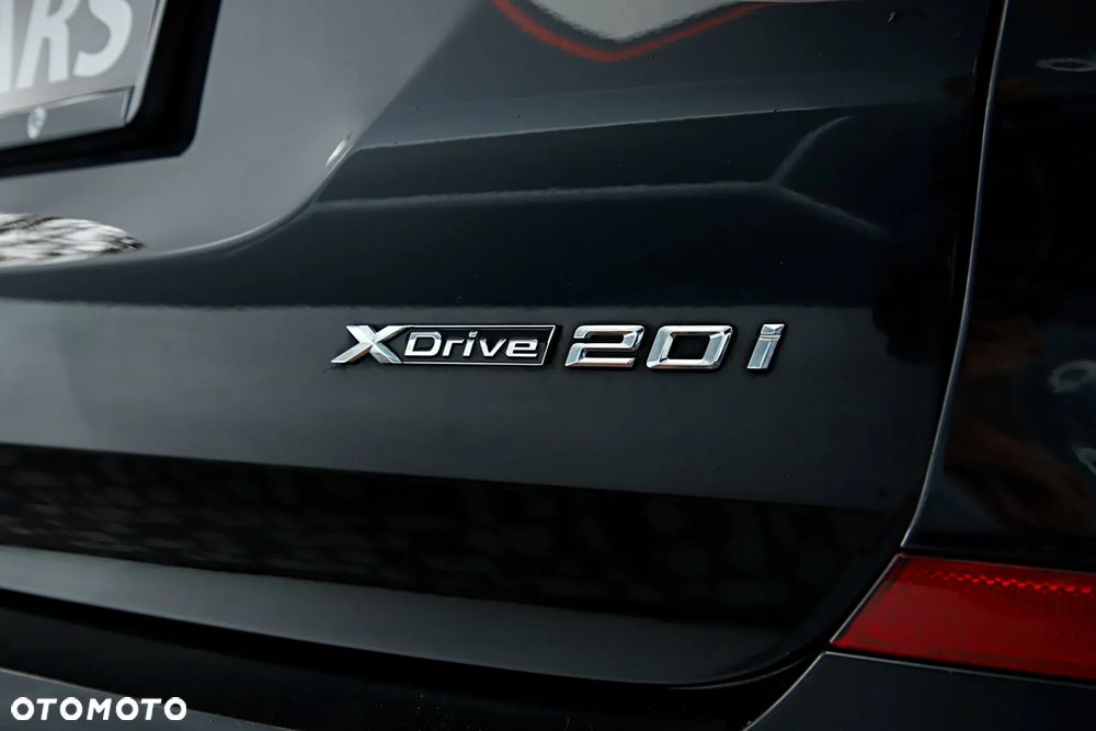 BMW X3 xDrive20i GPF Advantage - 16