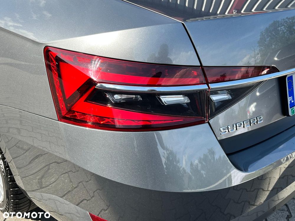 Skoda Superb 2.0 TDI SCR L&K DSG - 17