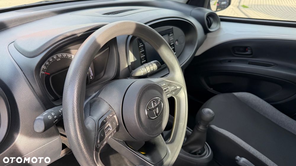 Toyota Aygo X Business Edition - 18