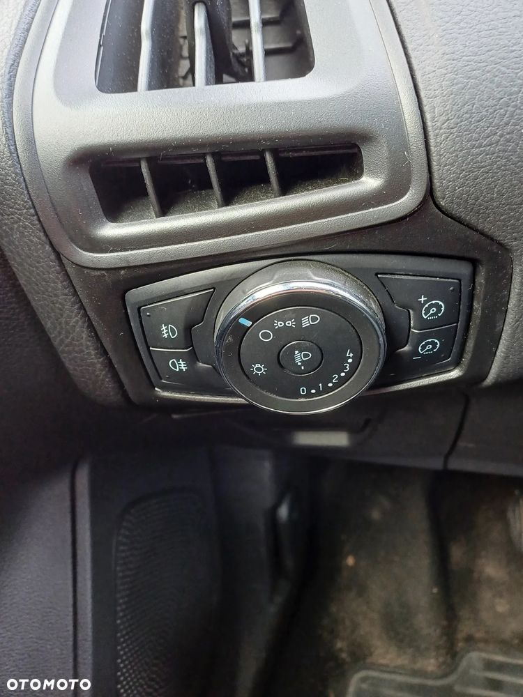 Ford Focus - 12