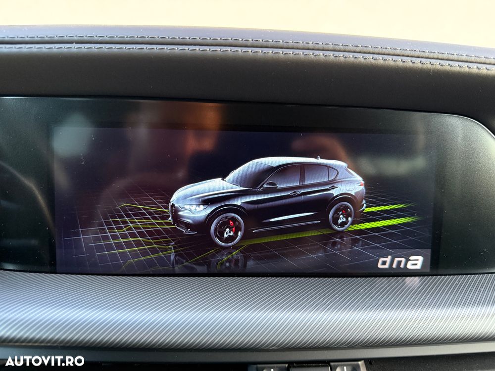 Alfa Romeo Stelvio - 28