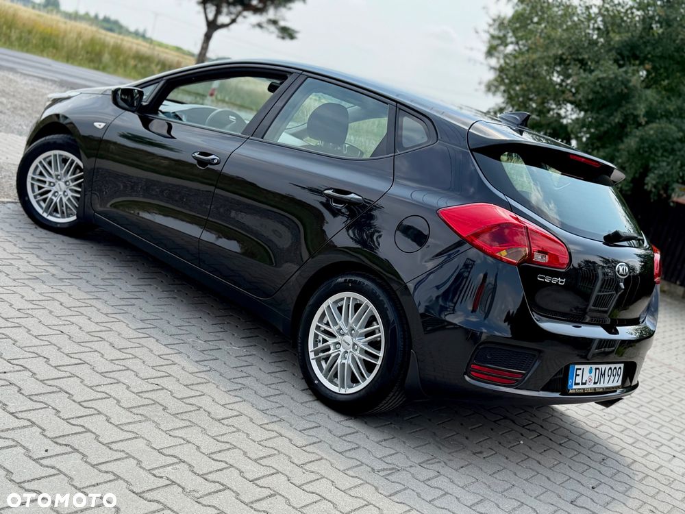 Kia Ceed 1.4 CVVT Vision - 23