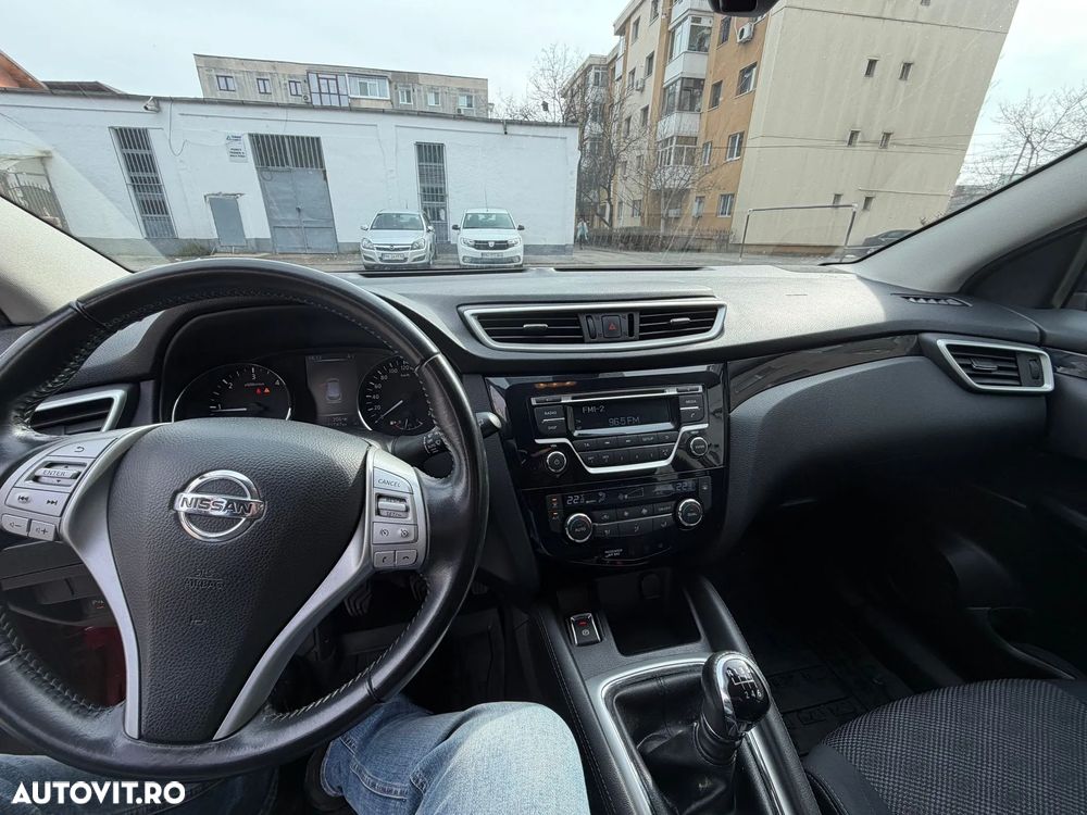 Nissan Qashqai 1.6L dCi Start/Stop 4X4-i Tekna - 8