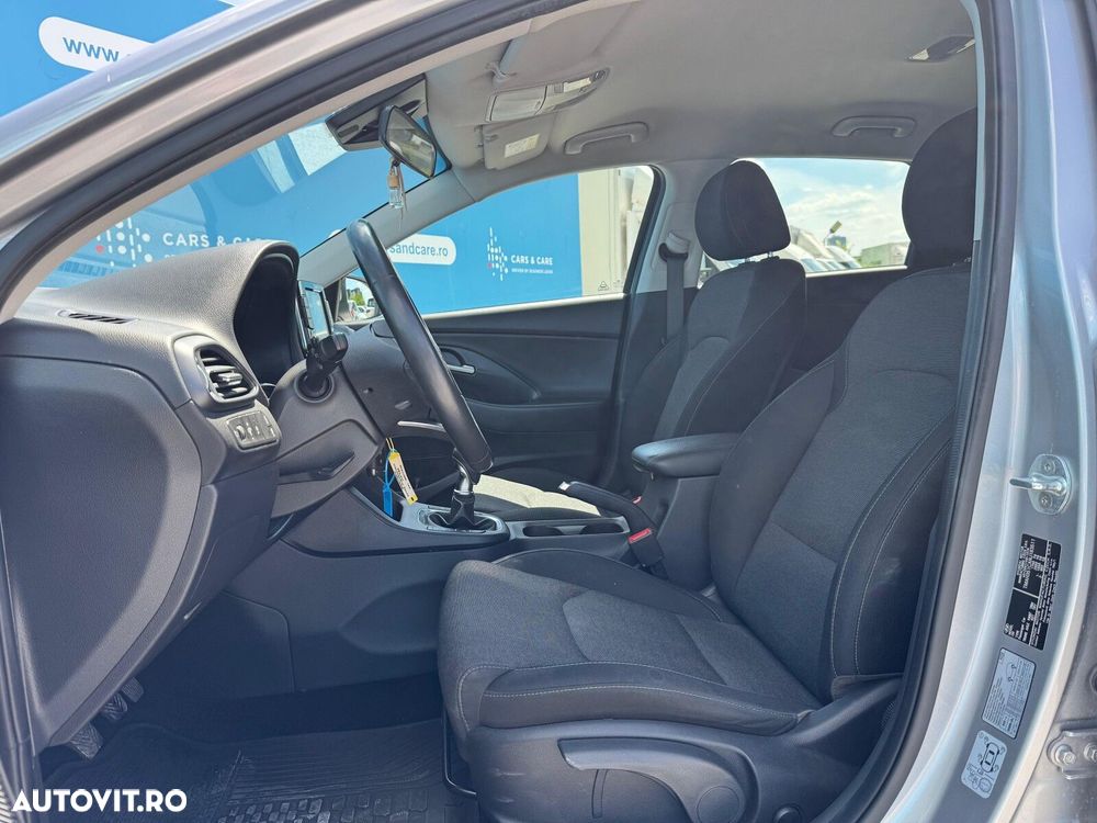 Hyundai i30 1.5 110CP M/T Highway - 8