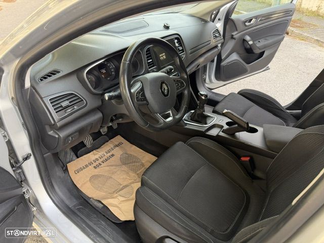 Renault Mégane 1.2 TCE Limited - 17