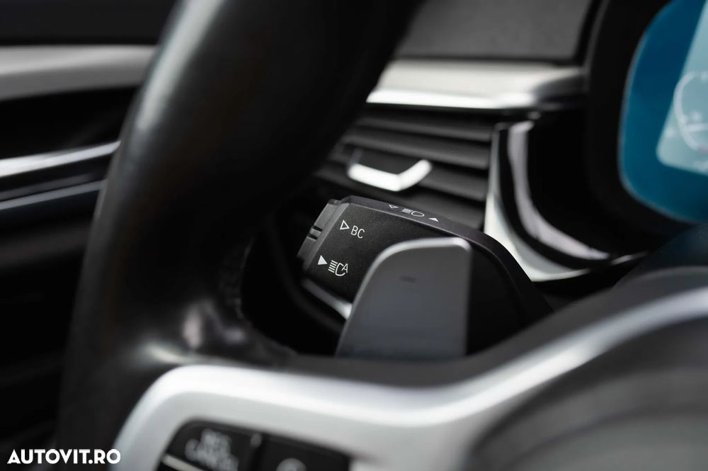 BMW Seria 5 530e xDrive Aut. M Sport Edition - 29