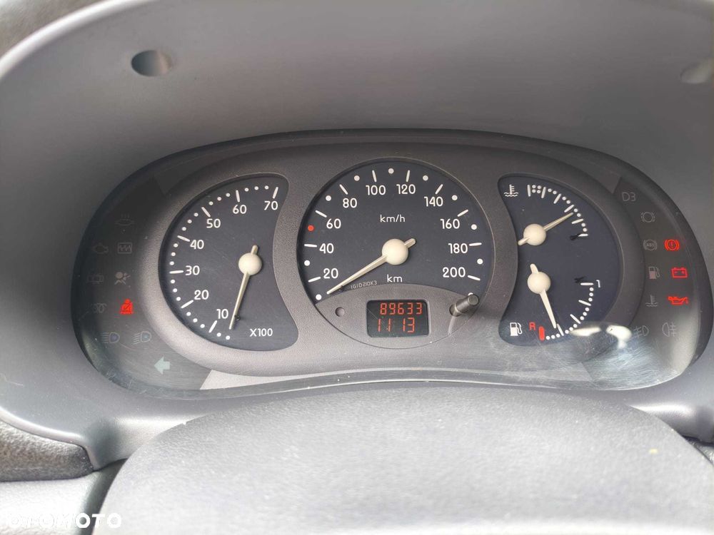 Renault Clio - 2