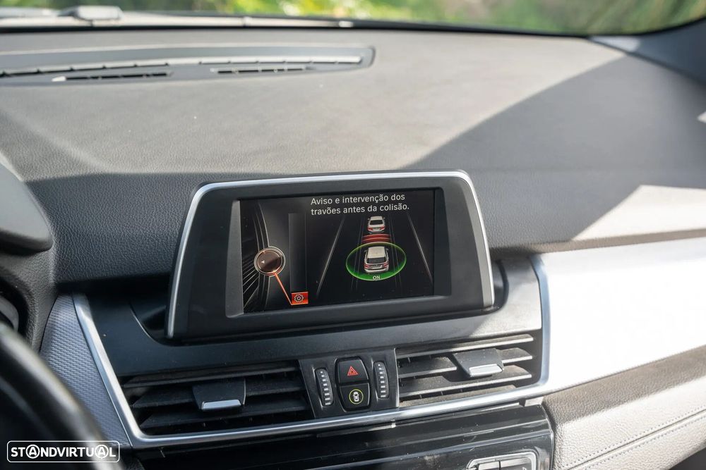 BMW 218 Active Tourer d Pack M Auto - 11