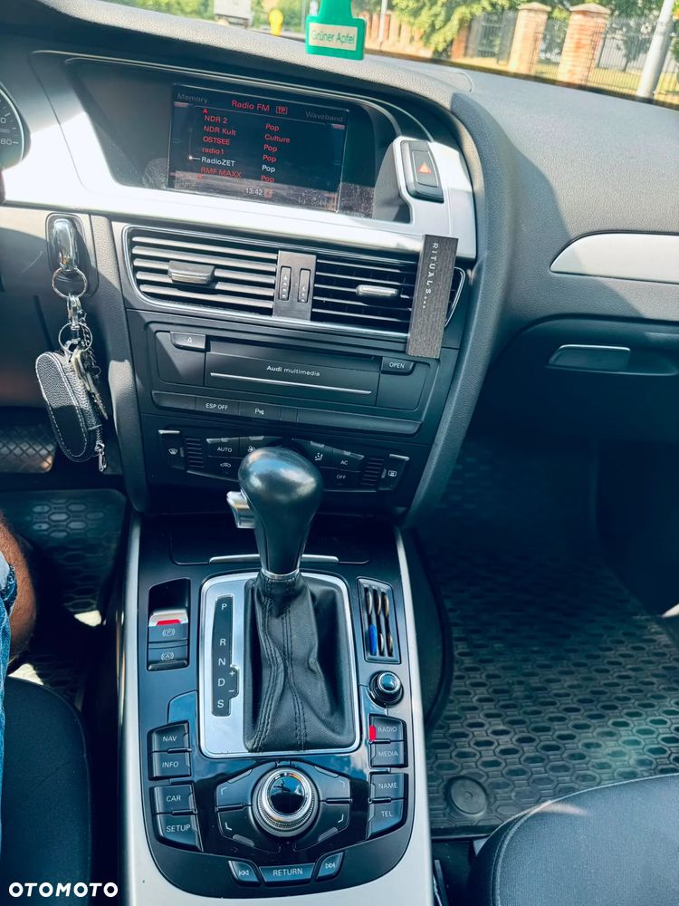Audi A4 Limousine - 15