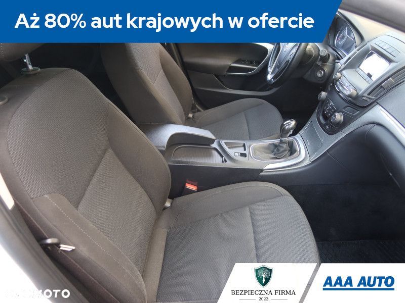 Opel Insignia - 10