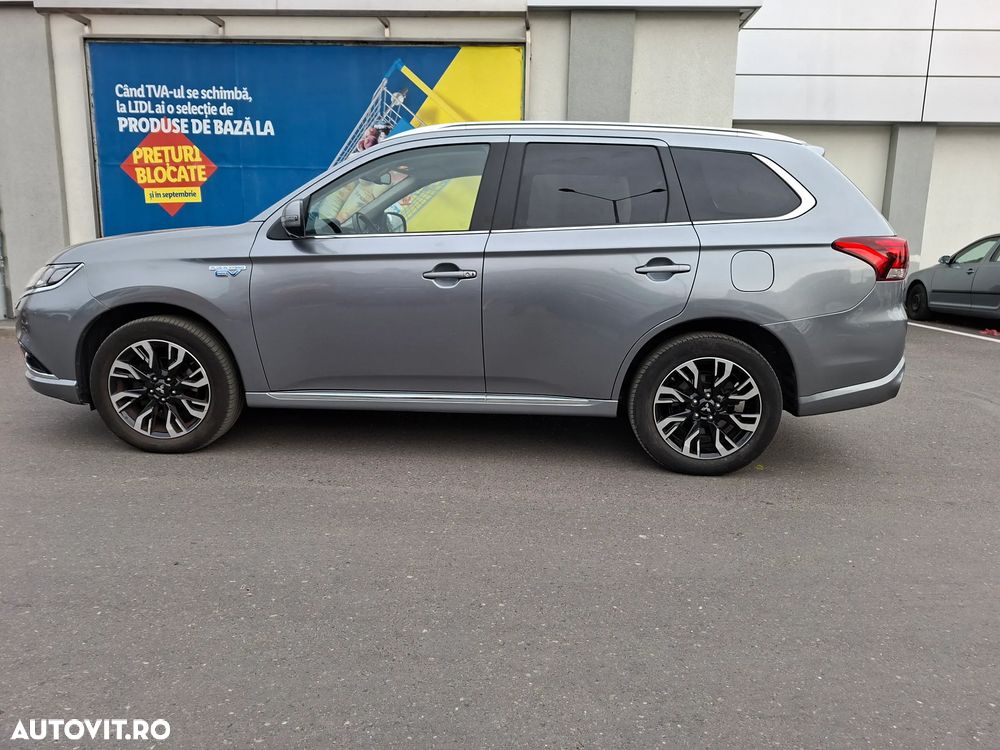 Mitsubishi Outlander 2.0 4WD Top - 3