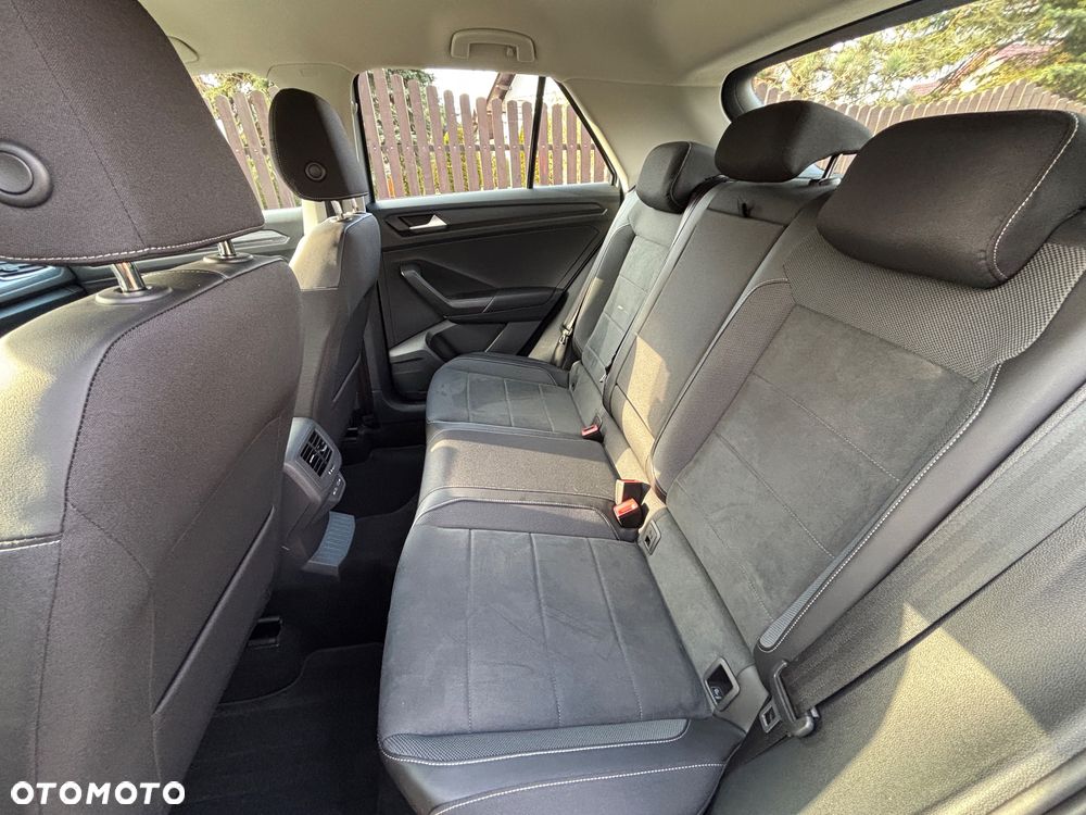 Volkswagen T-Roc 2.0 TDI SCR 4MOTION DSG Style - 19