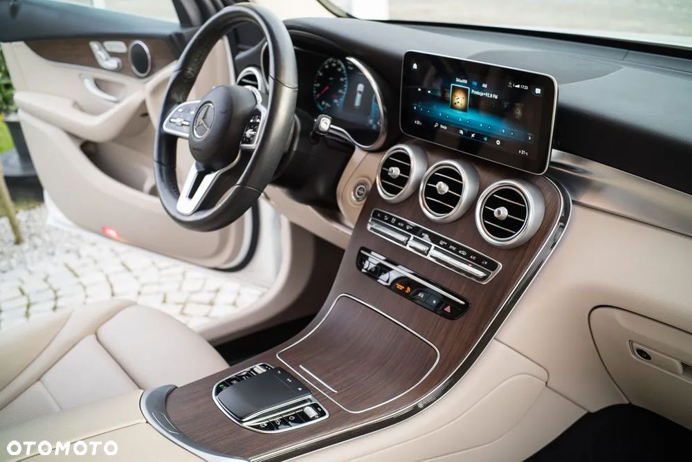 Mercedes-Benz GLC 300 4-Matic - 17