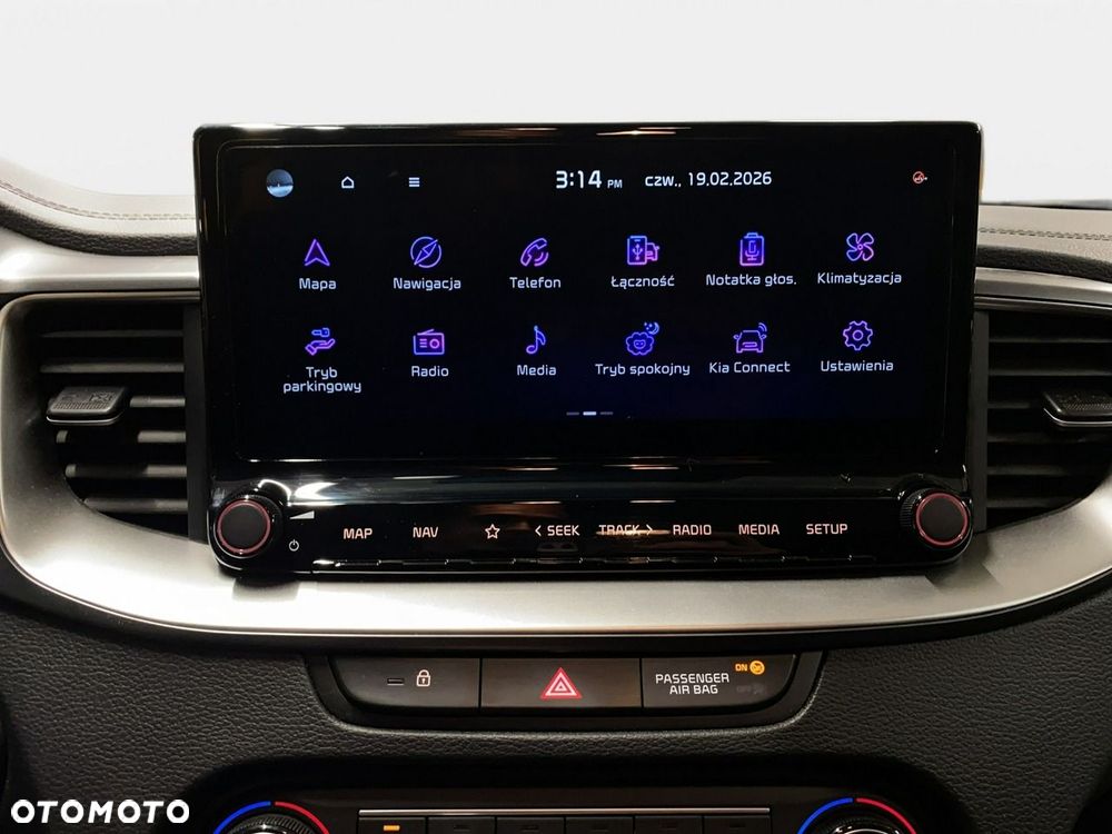 Kia Ceed - 33