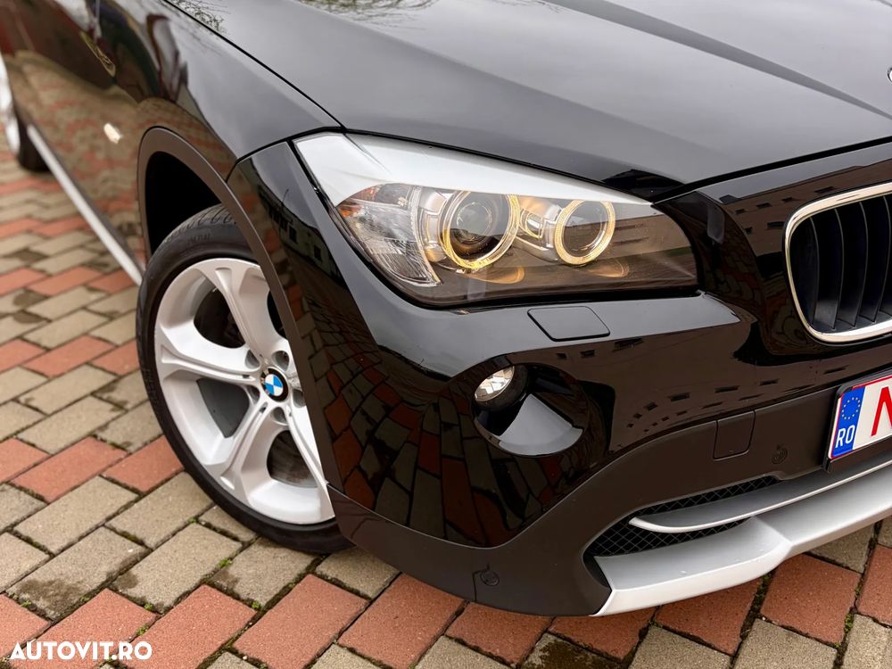 BMW X1 xDrive18d - 13