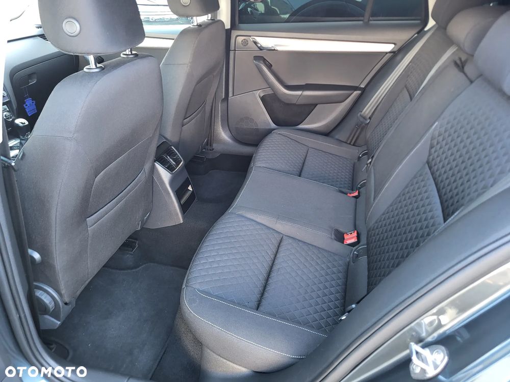 Skoda Octavia 1.4 TSI Drive - 18