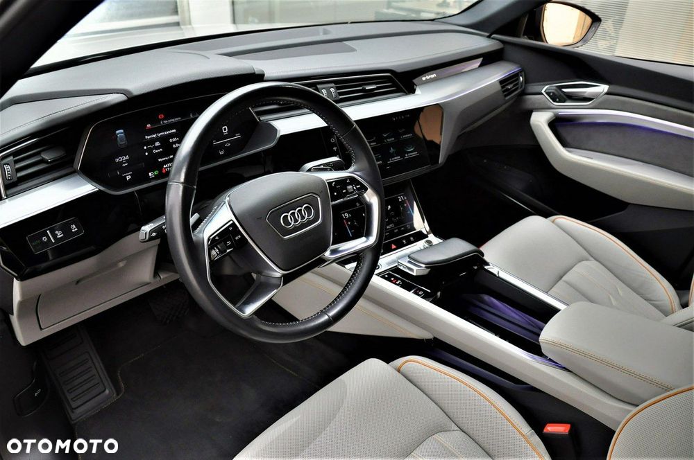 Audi e-tron Sportback - 19