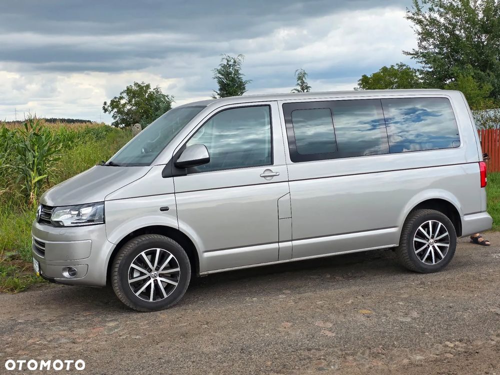 Volkswagen Multivan - 36
