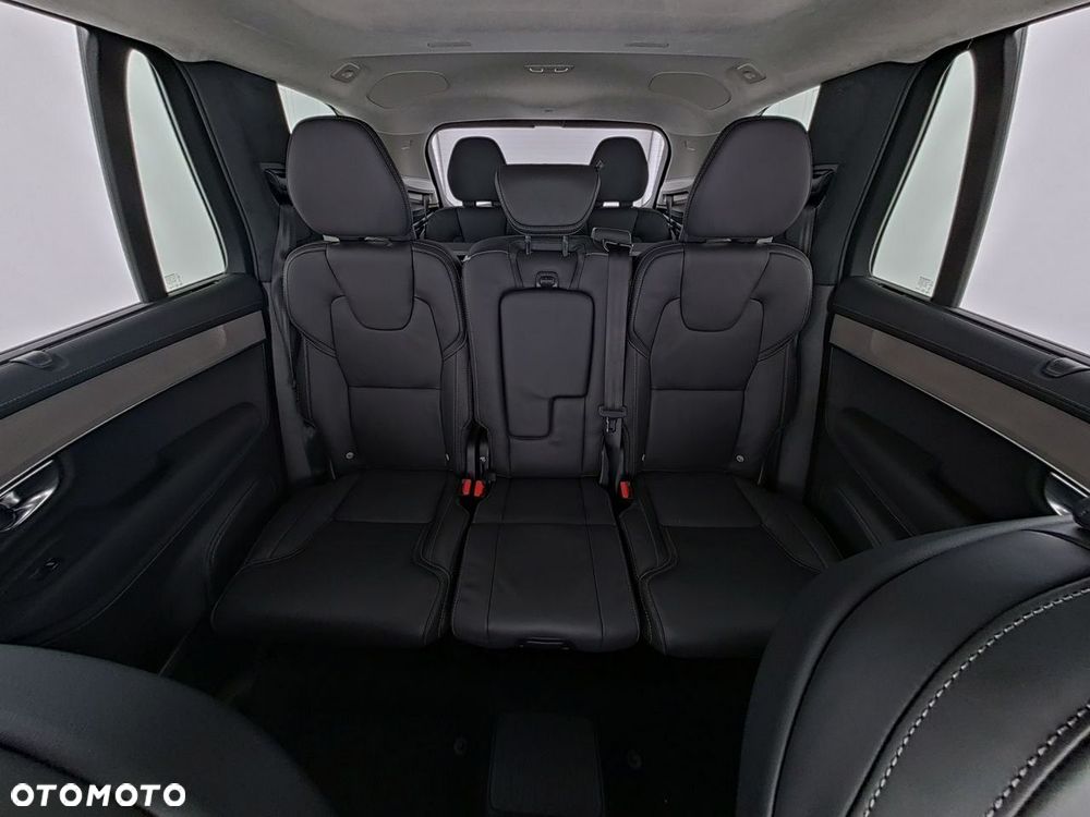 Volvo XC 90 - 7