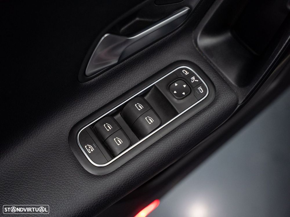 Mercedes-Benz CLA 250 e Shooting Brake Style Plus - 19