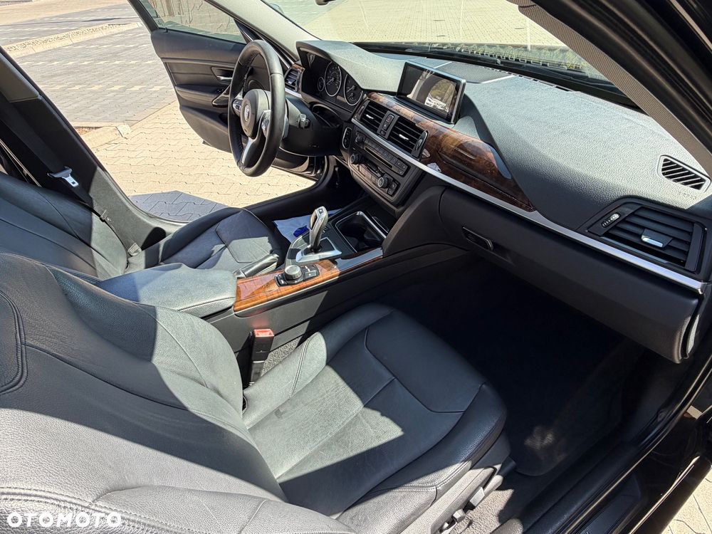 BMW Seria 3 328i xDrive Sport-Aut Sport Line - 16