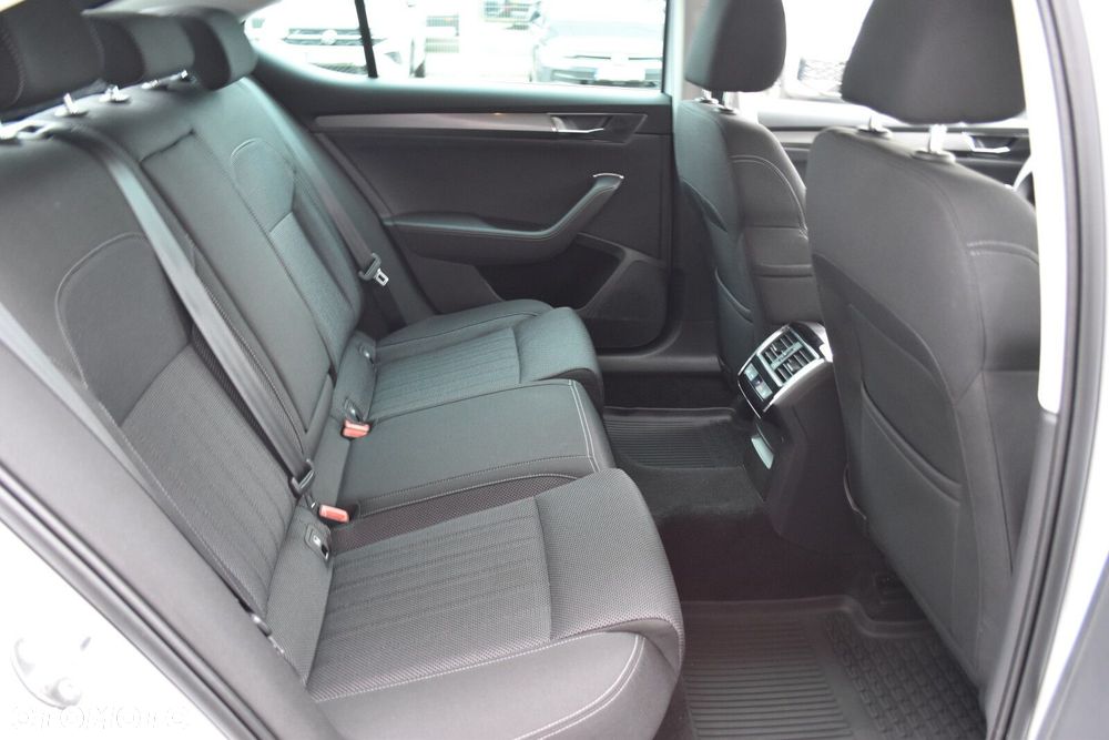 Skoda Superb 2.0 TSI Style DSG - 34