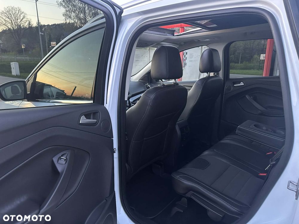Ford Kuga 2.0 TDCi 4x4 Titanium - 15