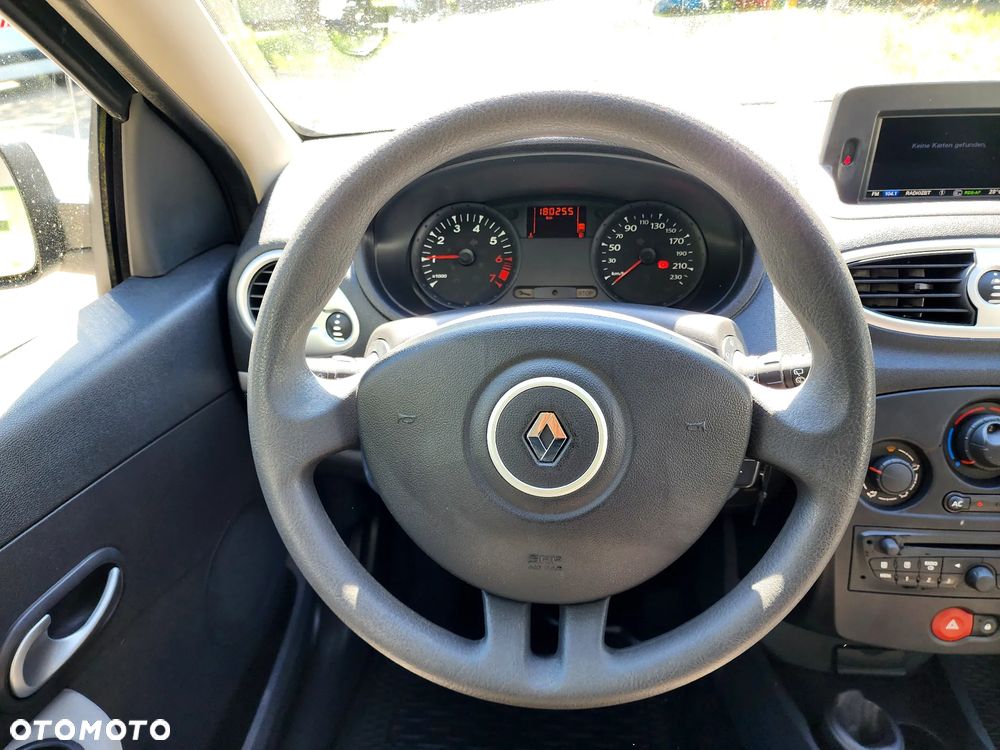 Renault Clio 1.2 16V 75 Expression - 18
