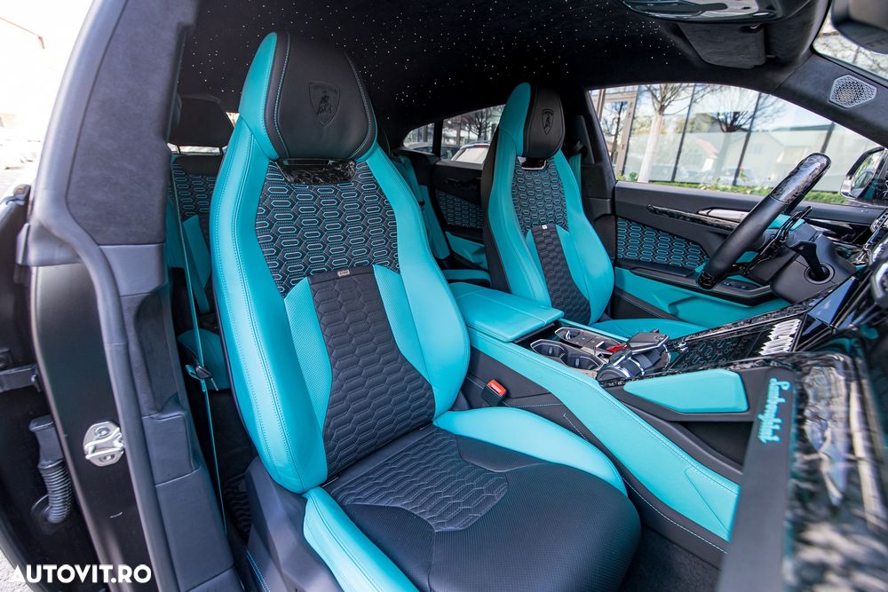 Lamborghini URUS - 34