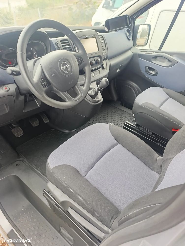 Opel Vivaro - 5