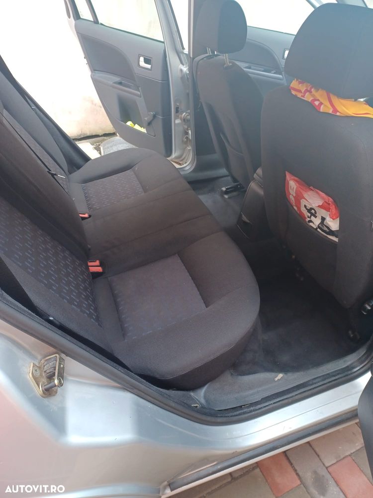 Ford Mondeo - 9