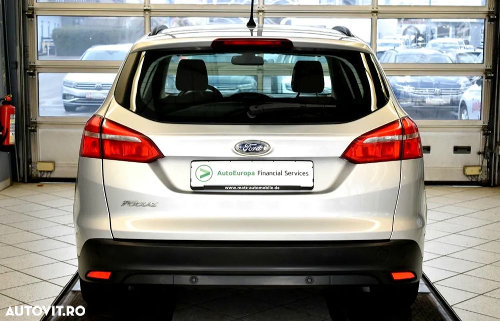 Ford Focus - 8