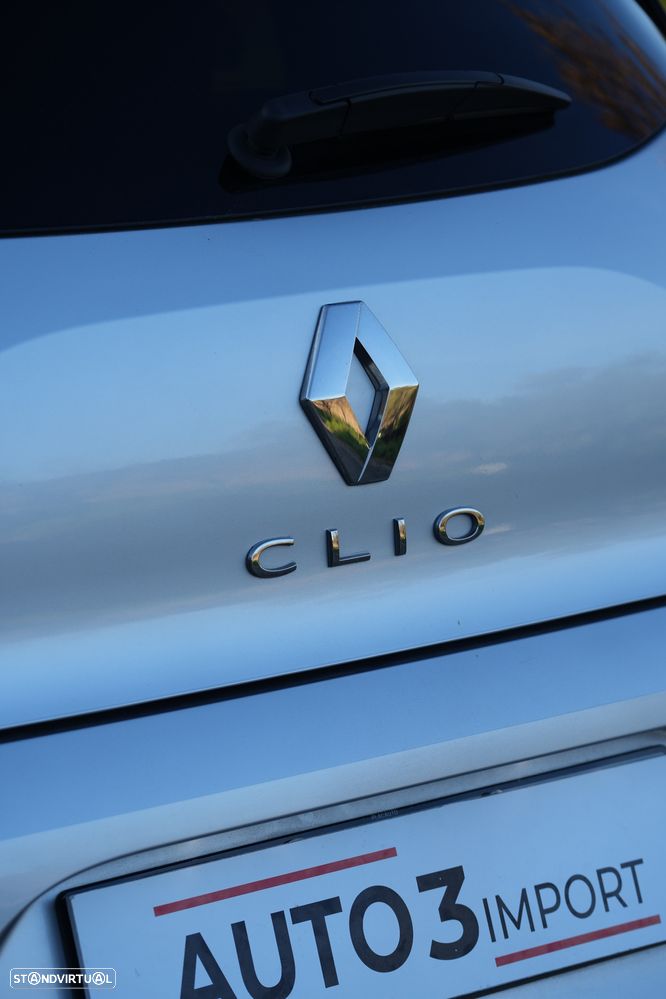 Renault Clio - 8